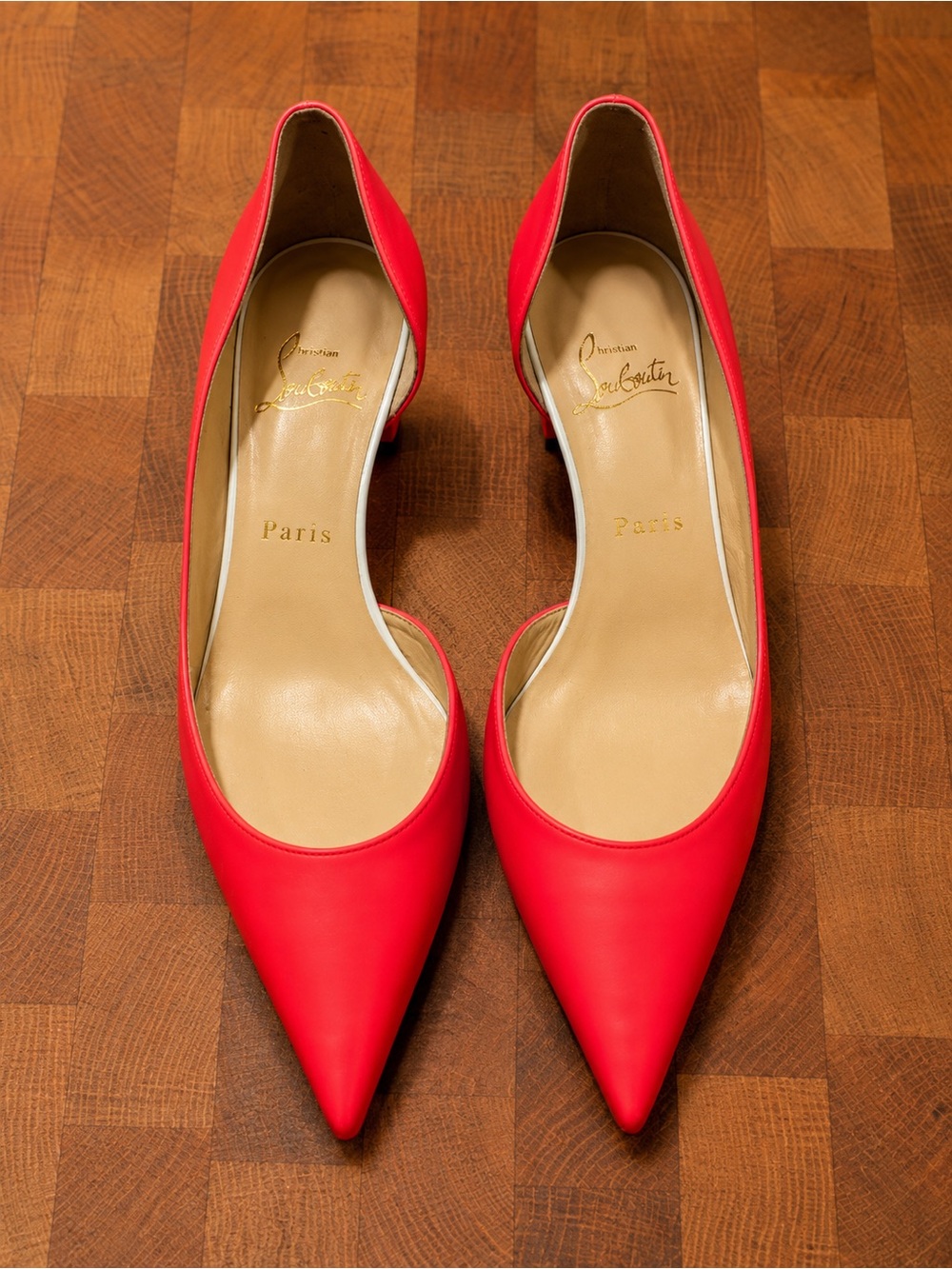 Christian Louboutin D’Orsay Pumps Neon Coral Pink Size 38 Red Sole Never Worn
